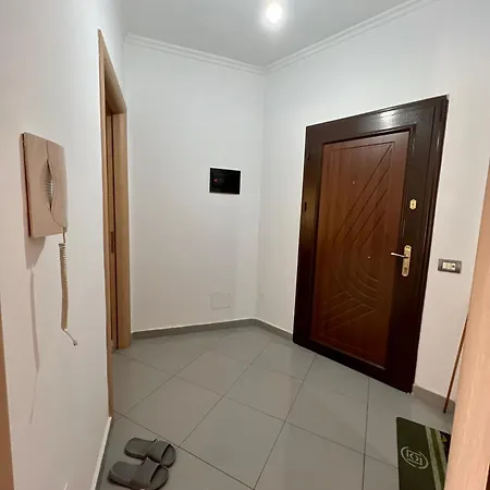 R8 Apartament